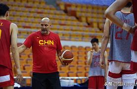 西藏男篮全队齐心合力，备战下一轮比赛信心十足的简单介绍