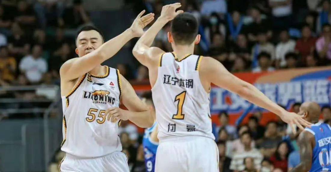 科隆面对美因茨，必须全力以赴争取胜利的简单介绍