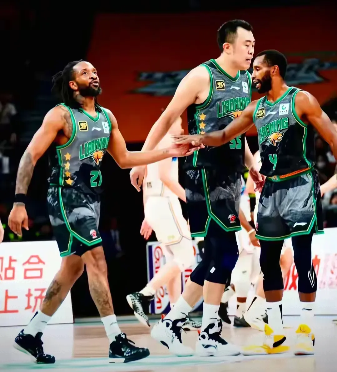 吉林队再度夺冠，球员信心倍增备战下一场的简单介绍